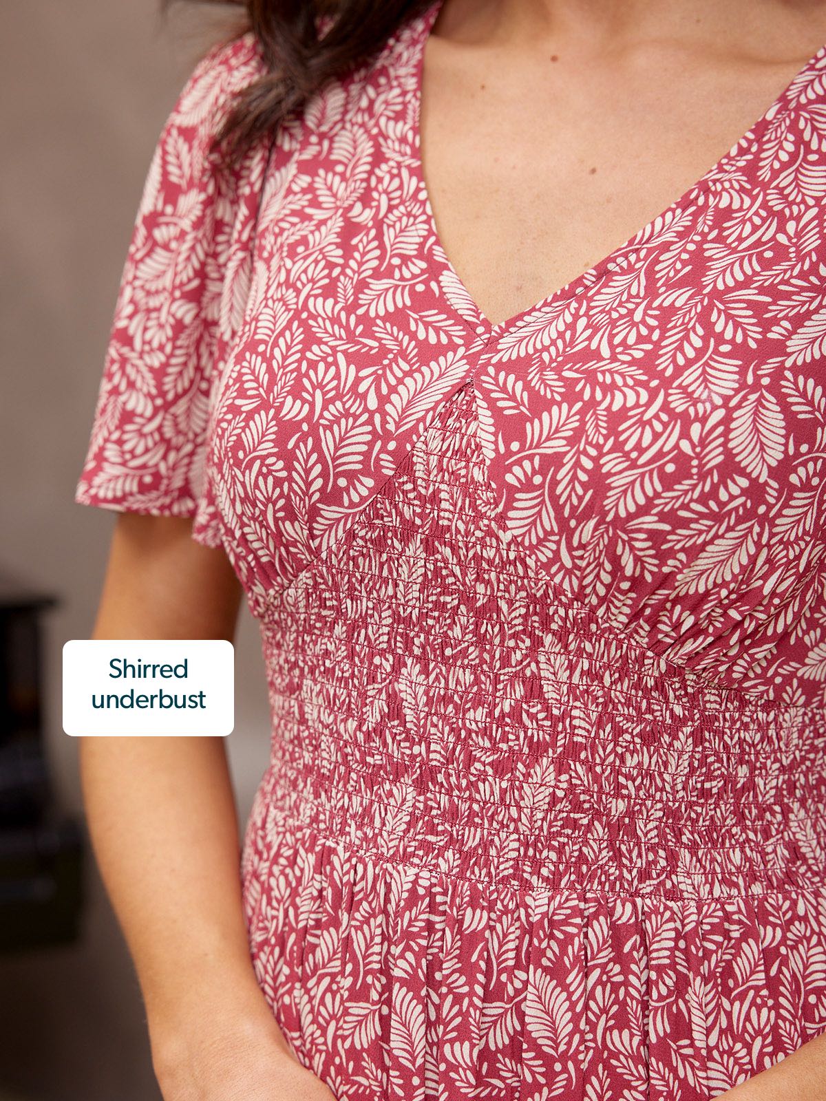 Maddie Short Sleeve Dress - Maroon Leaf Print